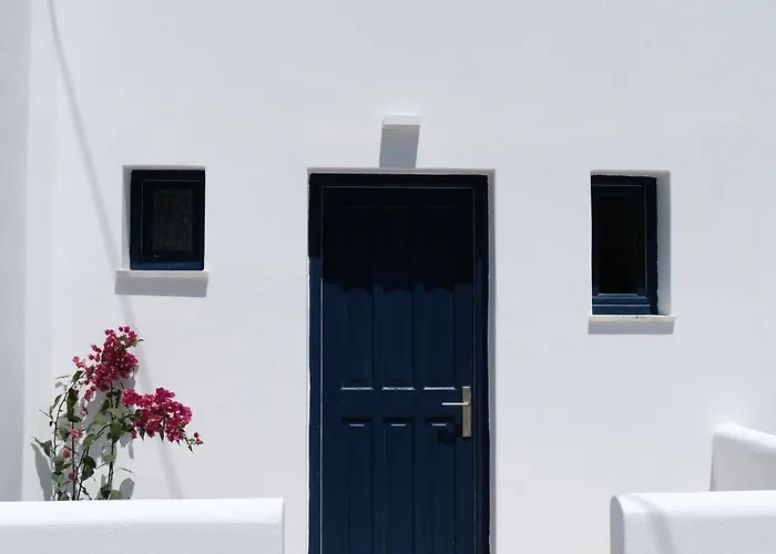 Cycladic Charm