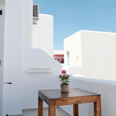 Cycladic Charm