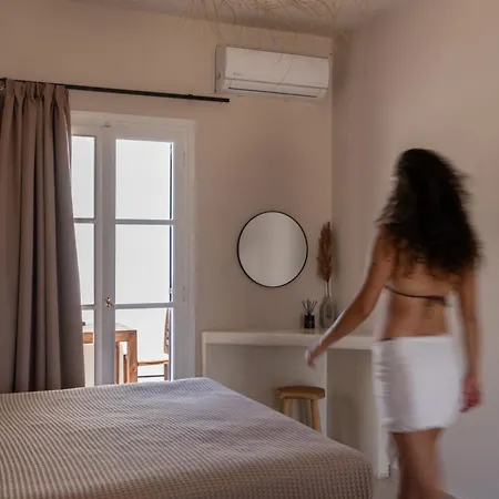 Cycladic Charm מלון